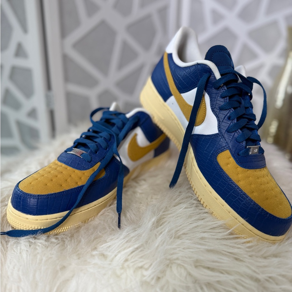 2011 Nike Air Force 1 Low Undefeated 5